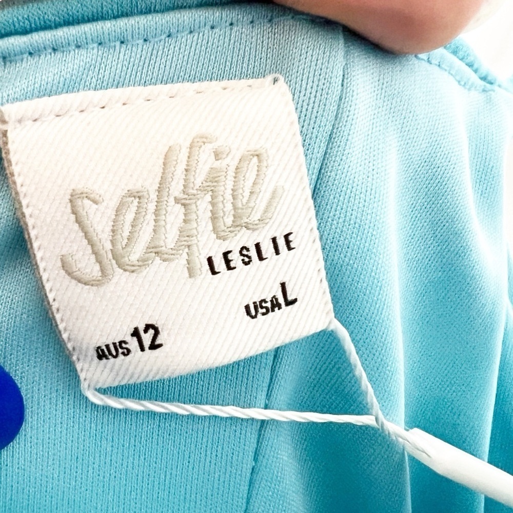 NEW with tags Selfie Leslie Shea Square Neckline Ocean Blue Ruched Dress Size L - Picture 9 of 9